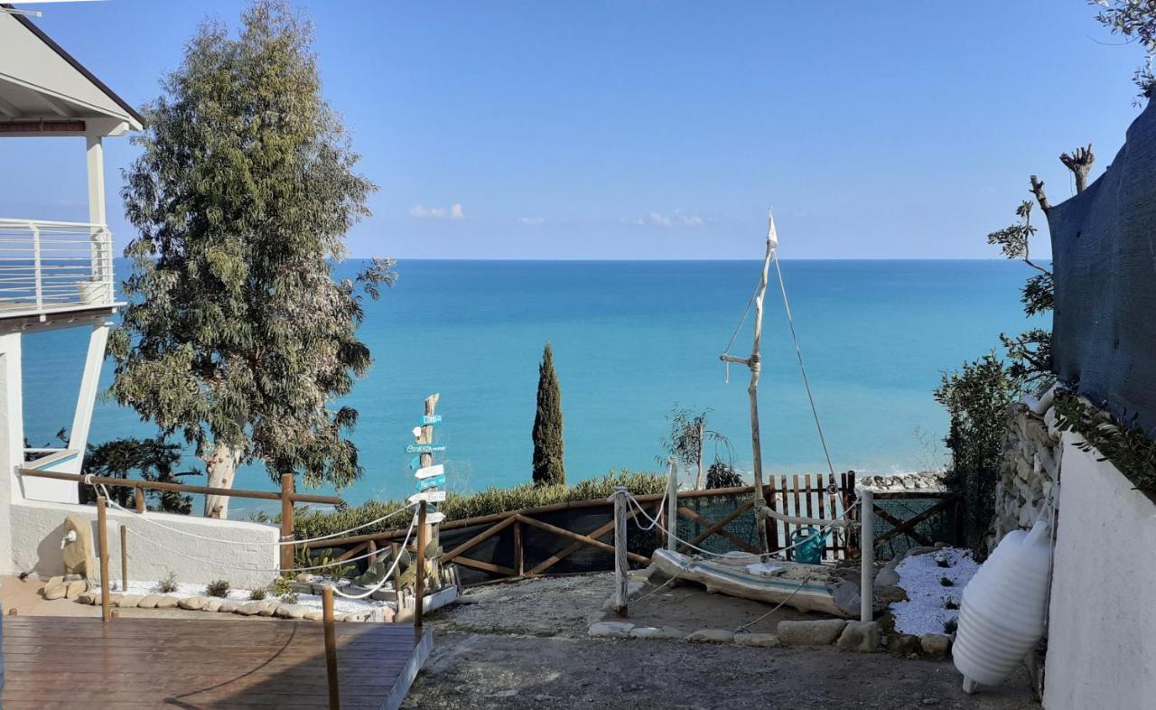 Vista D'Amare Hotell Pedaso Exteriör bild